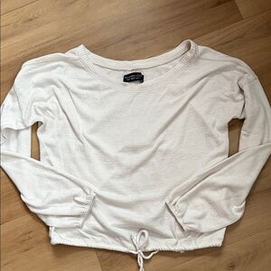 Abercrombie & Fitch Cream Long Sleeve Tee